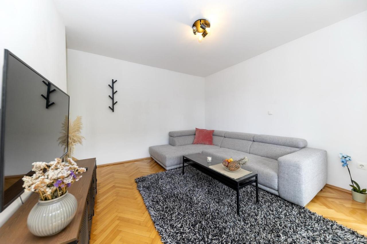 Alan Apartment